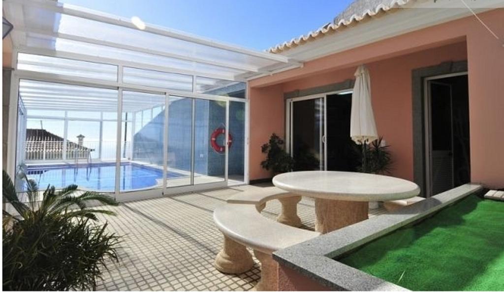 Villa Hasta La Vista Arco da Calheta  Exterior photo